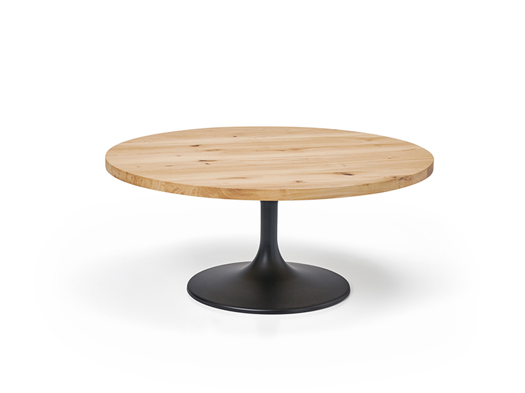 Table basse CUT Table basse ronde en bois clair avec un pied noir rond